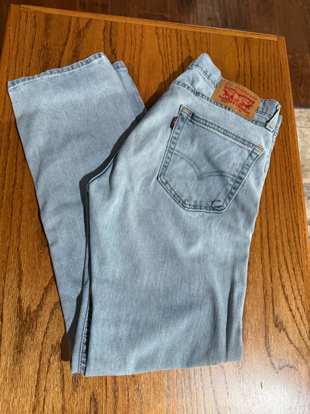 Levi's Men's Light Blue Straight Leg Jeans